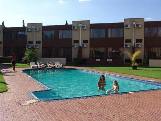 Welkom Inn Екстериор снимка